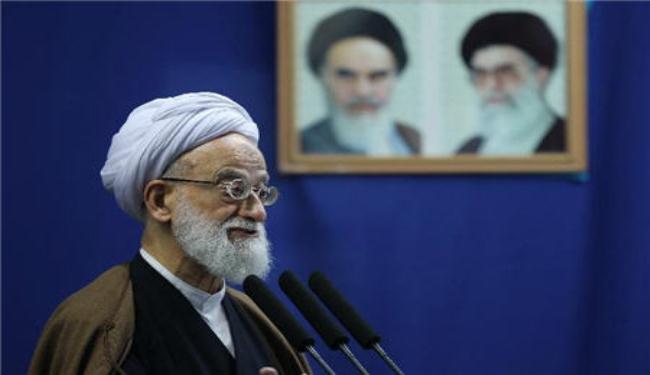 امامي كاشاني: الاعداء يتحركون لمناهضة الاسلام بالعالم 