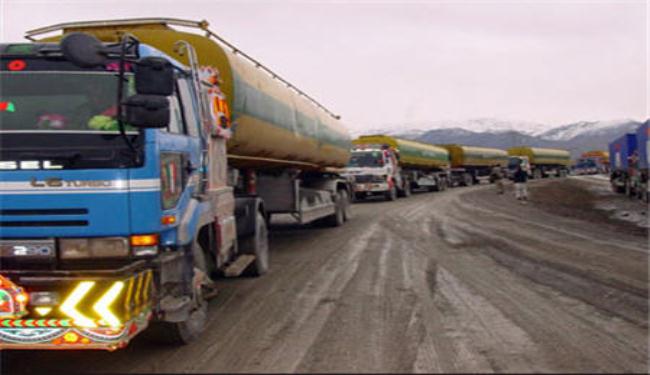 باكستان تعلق عبور قوافل امدادات الناتو