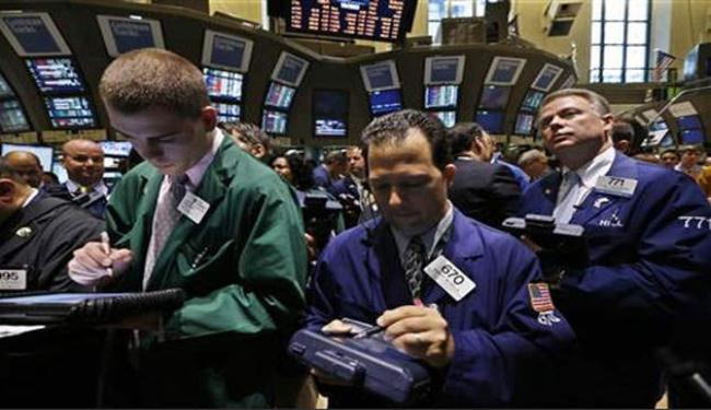 الأسهم الأمريكية تغلق مرتفعة بفعل آمال في التحفيز النقدي