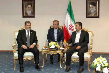 دیدار دو جانبه احمدی نژاد و مرسی