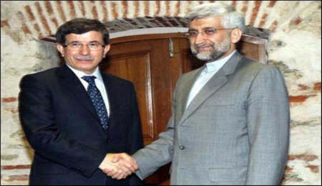 أوغلو: تركيا ترغب بحل الموضوع النووي الايراني سلميا