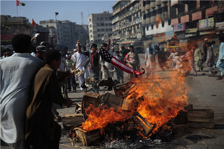 ده ها کشته و مجروح در تظاهرات پاکستان