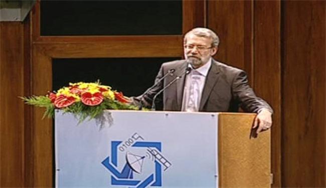 لاريجاني يحذر من انجرار وسائل الاعلام وراء الفتن