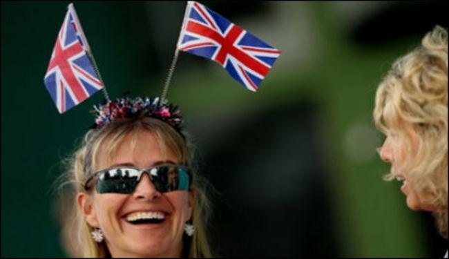 ضحك البريطانيين يقل رغم تحسن مستوى معيشتهم