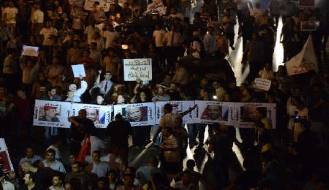 الإخوان تدعو إلى التظاهرات لإعادة محاكمة متهمي موقعة الجمل   