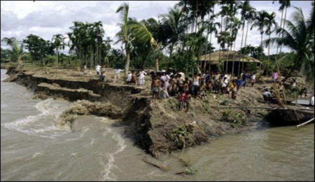 مقتل 26 وفقدان 60 شخصا في عواصف استوائية في بنغلادش