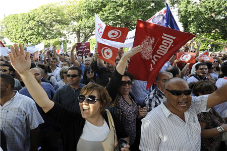 تونسی‌ها خواستار سرنگونی دولت شدند