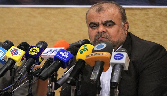 وزير النفط: إيران تنتج 4 ملايين برميل نفط يوميا