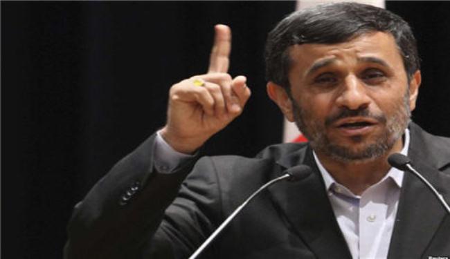 احمدي نجاد: الشعب الايراني سيخيب آمال الاعداء
