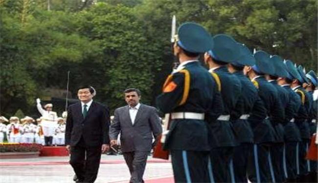 الرئيسان الايراني والفيتنامي يؤكدان وجود امكانيات واسعة لتعزيز العلاقات بين بلديهما