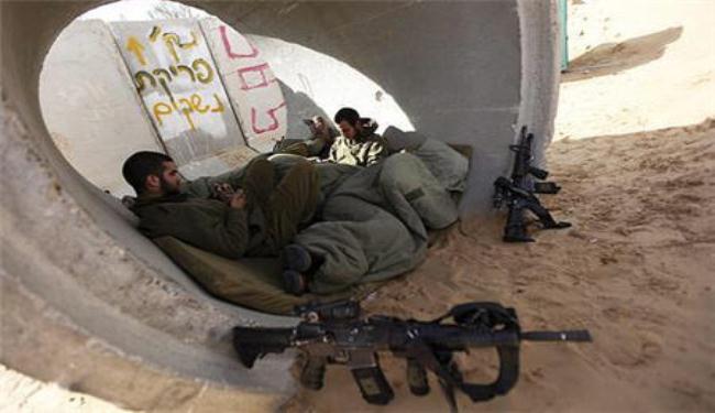 صواريخ المقاومة تجبر الاسرائيليين على الاختباء