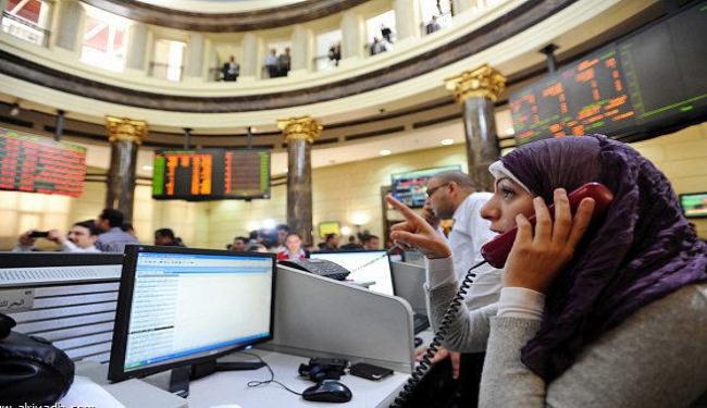 البورصة المصرية تخسر 9 بالمئة متأثرة بالازمة السياسية
