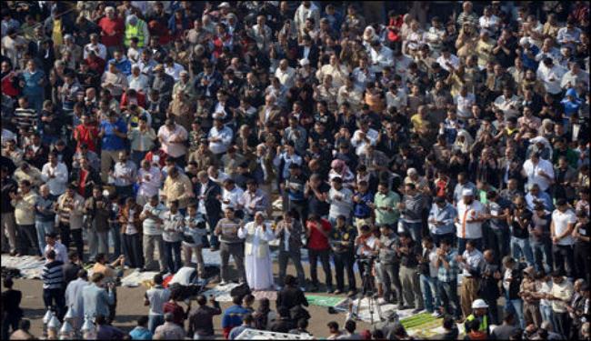 انقسام كبير بمصر حول الدستور والاعلان الدستوري