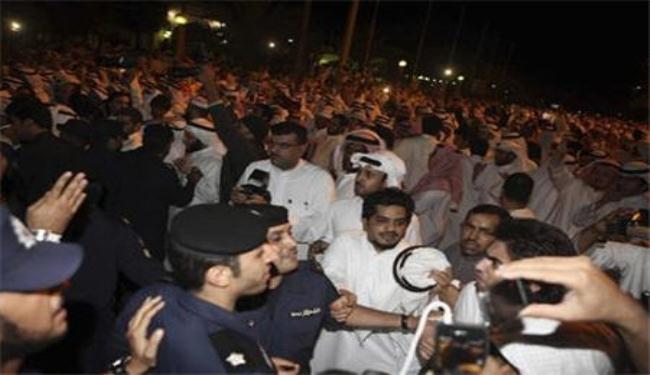 تظاهرات ليلية في الكويت ضد البرلمان الجديد