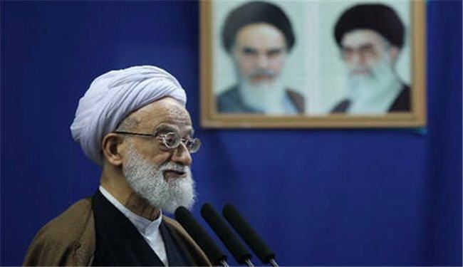 خطيب طهران: الغرب يثير المشاكل بالدول الاسلامية
