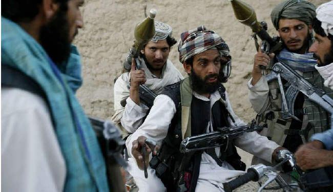 طالبان باكستان تقتل جنديين وتخطف 22 آخرين