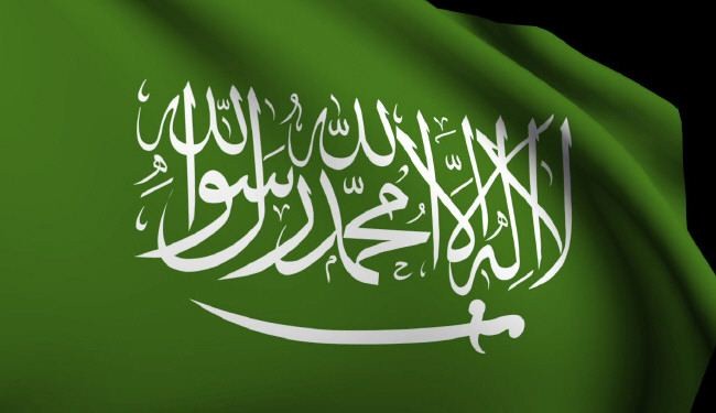 جنجال کفشهای عربستانی با تصویر پرچم این کشور