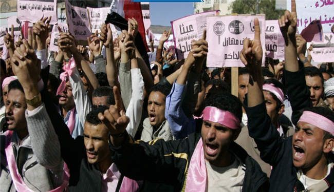 مردم یمن: دور زدن انقلاب ممنوع !