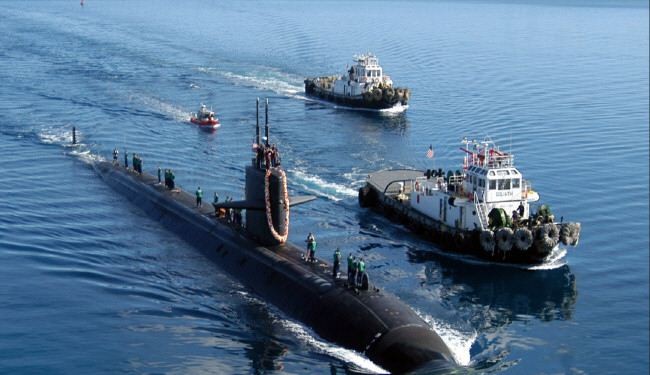 برخورد زیردریایی اتمی آمریکا با شناور ناشناس