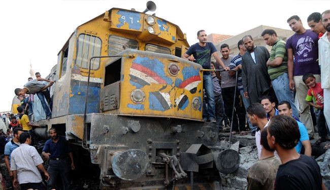 17 قتيلا ومئات الجرحى بحادث قطارين في القاهرة