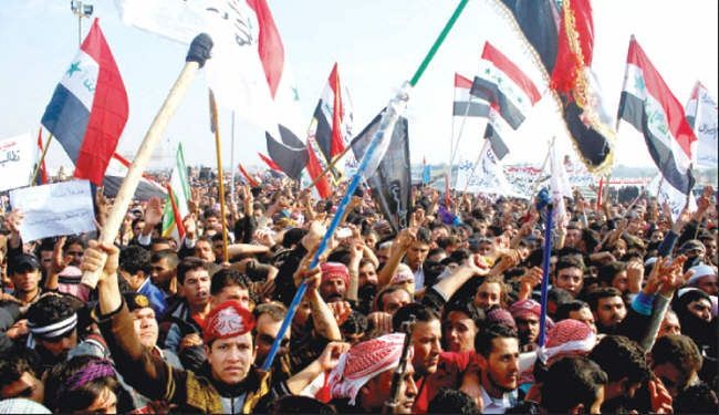 متظاهرو تكريت يطردون نائبا من كتلة الهاشمي