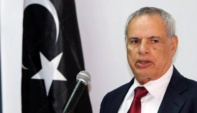وزير الدفاع الليبي يتهم نائبه باستهداف موكبه