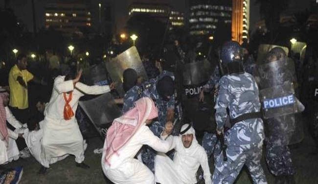 الشرطة الكويتية تفرق تظاهرة للمعارضة