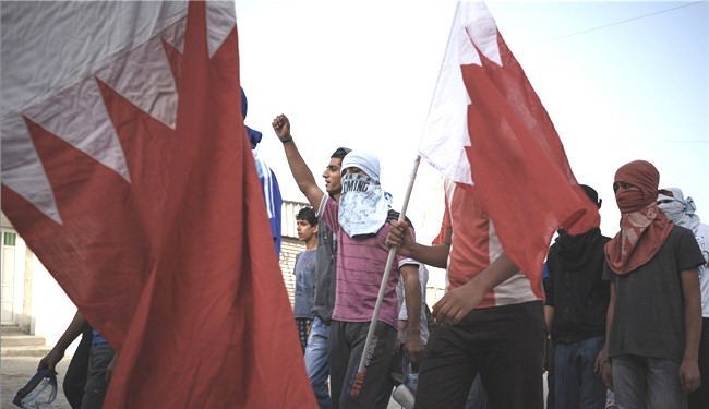 قوات امن البحرين تقمع وتعتقل متظاهرين  في المنامة