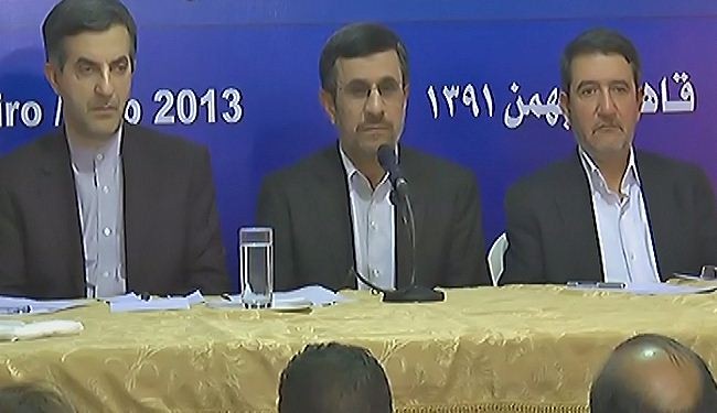 احمدي نجاد : يؤلمنا ما تمر به سوريا وهدفنا حل الازمة