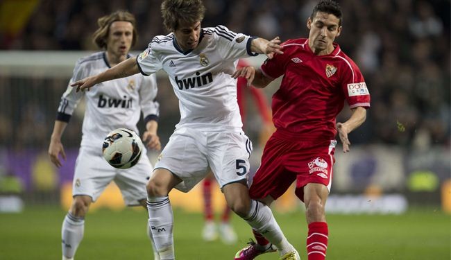 سيمفونية كريستيانو تبهر اشبيلية برباعية