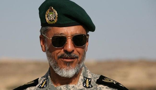 الجيش الايراني يزود قواته البحرية بطائرات بدون طيار