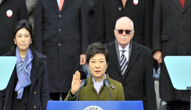 سيئول تدعو بيونغ يانغ لترك الطموحات النووية