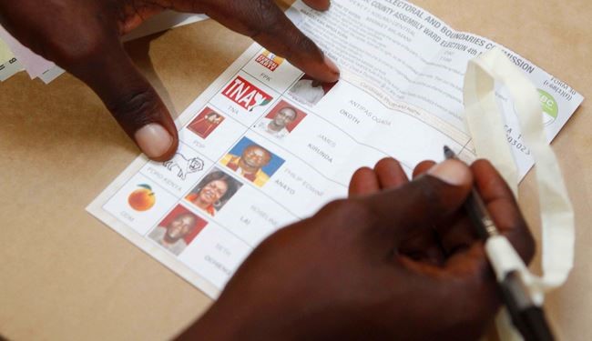 انتخابات رئاسية ونيابية في كينيا تستهل بـ 17 قتيلاً
