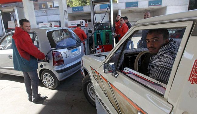 مصر تبدأ توزيع البنزين بالبطاقات الذكية في مايو