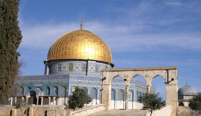 القدس بين العبادة والسياحة