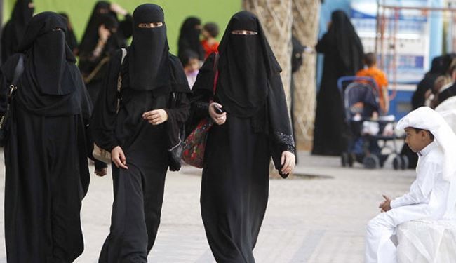 مسلح شدن زنان عربستانی به شوک الکتریکی و فلفل