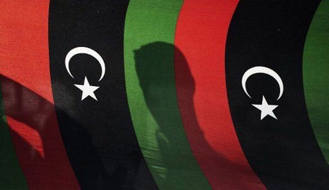 مصر تسلم اثنين من مسؤولي نظام القذافي إلى ليبيا