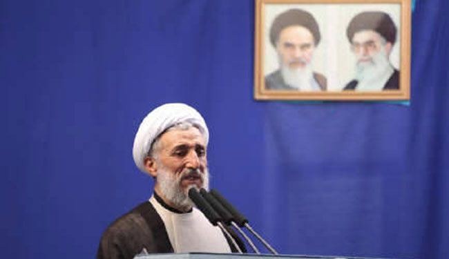 خطيب جمعة طهران يؤكد فشل الحظر الغربي