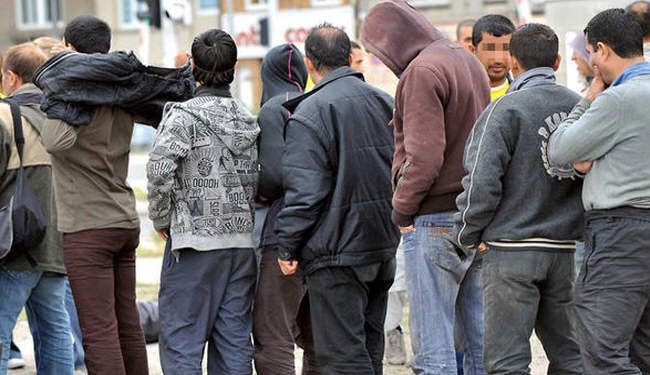 إنتقادات للحكومة البريطانية لخفضها مساعدات المهاجرين