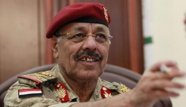 محلل يمني يستبعد مجيء الاحمر للرئاسة