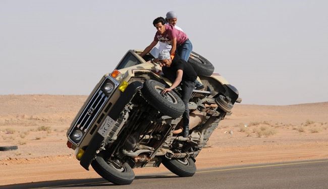 جنون رانندگی یا تفریح مرگبار در عربستان !