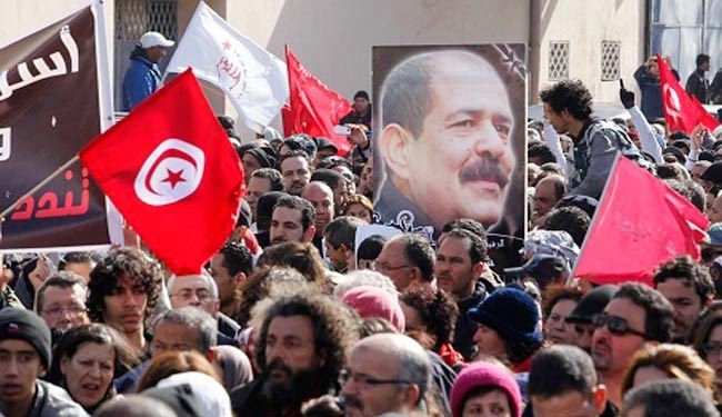 اقارب التونسي بلعيد يحتجون على طول فترة التحقيق