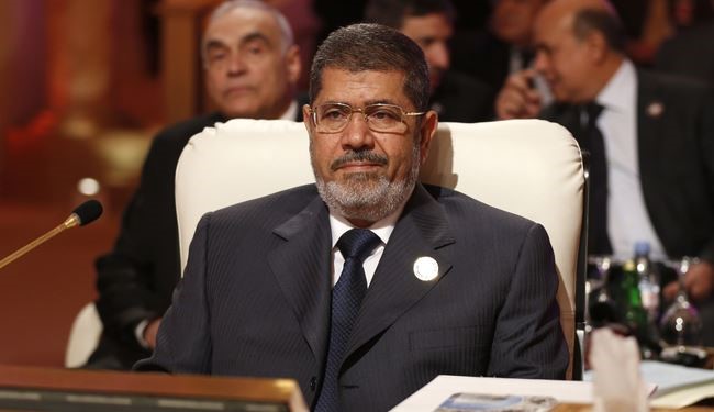 ناتواني اخوان در اداره مصر و تلاش براي تحكيم قدرت