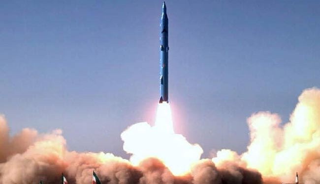ايران تختبر بنجاح 3 صواريخ 