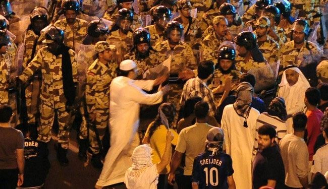 شباب سعوديون ينظمون وقفة احتجاجية في القصيم