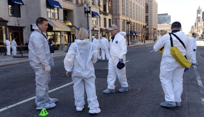 FBI ينشر صور مشبوهين في تفجيري بوسطن