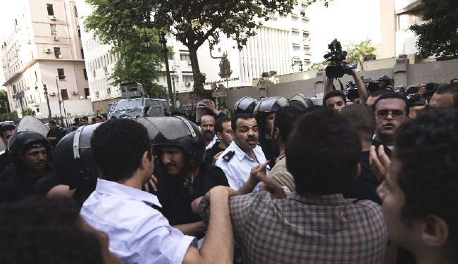 موظفومجلس الدولة المصري يقتحمون قاعات المجلس