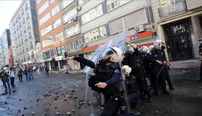 اسطنبول..الامن يقمع متظاهرين بتجمعات عيد العمال