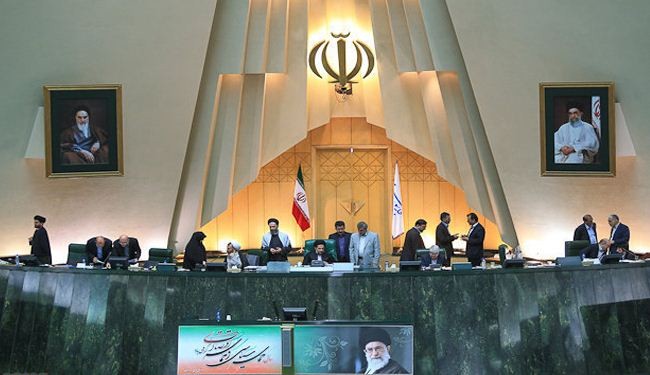 البرلمان الإيراني: 5 مليارات دولار لتعزيز القوة الدفاعية