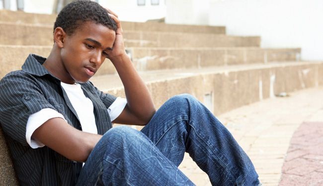 دراسة كندية: الانتحار قد يكون «معديًا» بين المراهقين